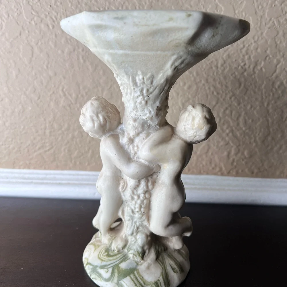 1970s Athena Marble Putti Pedestal Soap Dish – Hollywood Regency
